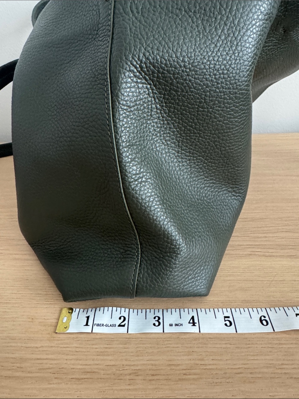 Cuyana Small Easy Tote - Picture 8 of 8